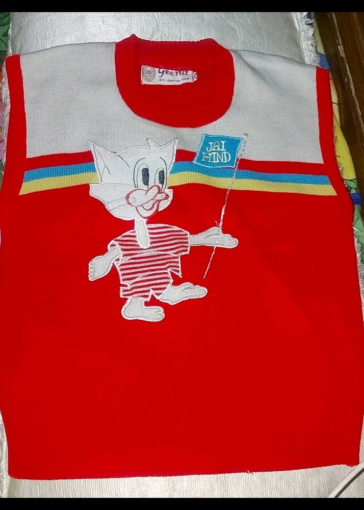 Vintage Kids Sleeveless sweater woolen  , no rua a