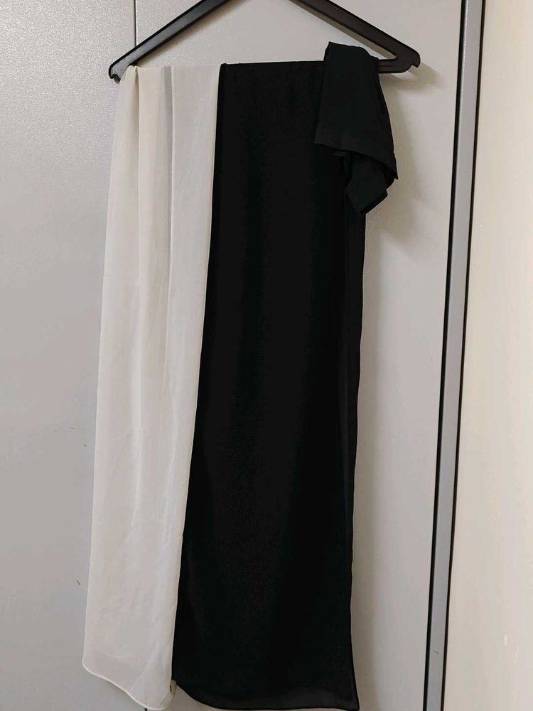 Black &amp; White instant hijab with attached