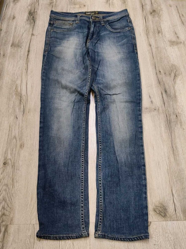 Ma1412 Lee jeans waist 28 inches