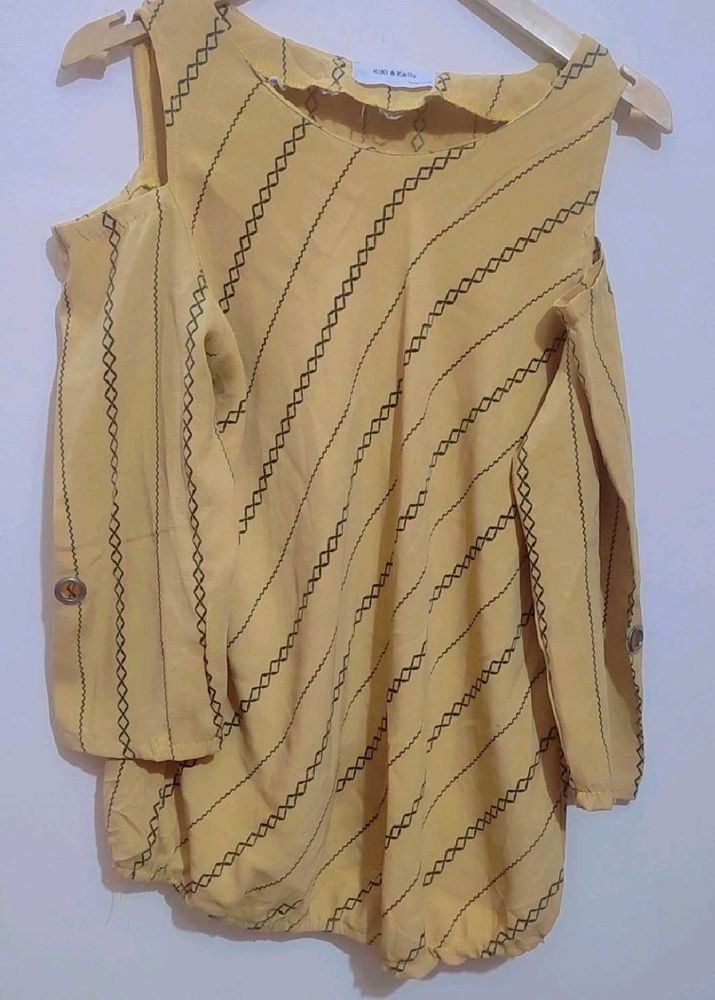 Light Musturd Top For Girl Or Woman 36 Bust