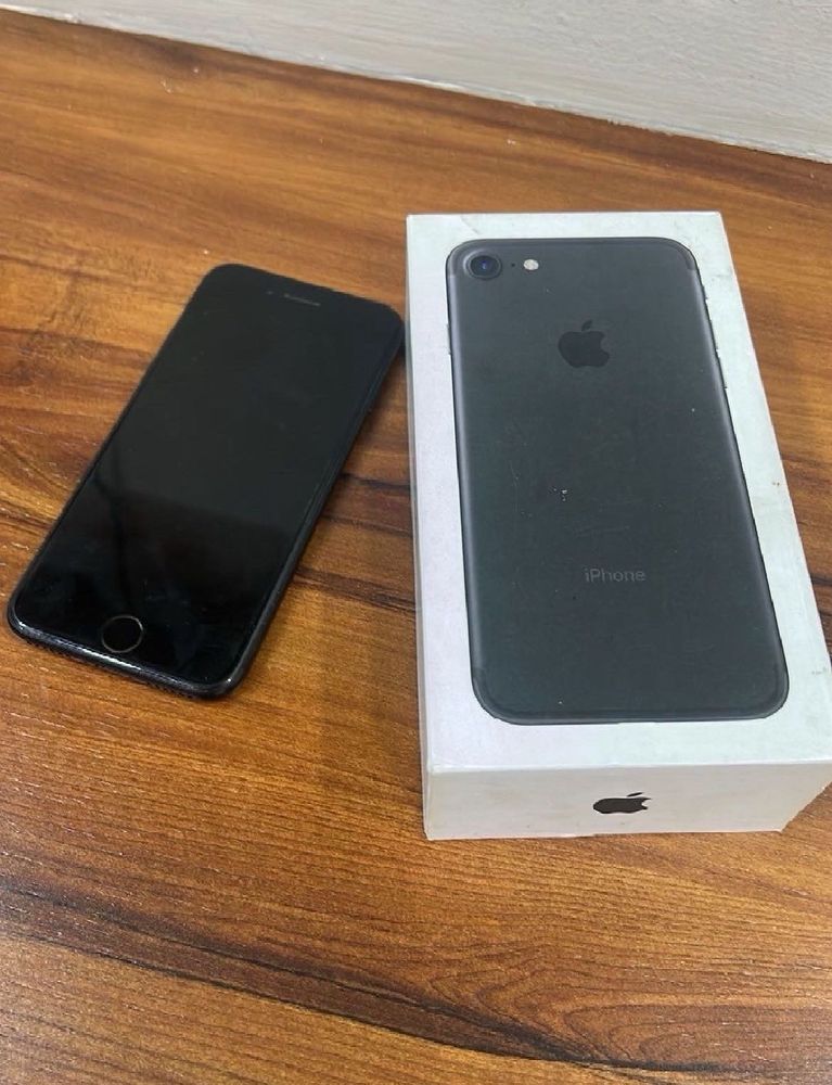 iPhone 7 - Black