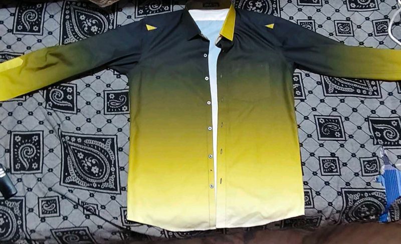 Yellow &amp; Black Gradient Shirt
