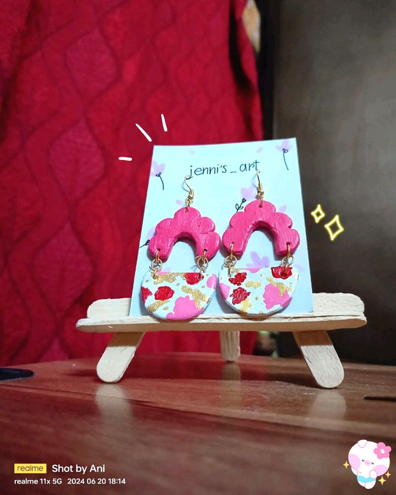 Sweet Petals Earrings 💗🌷
