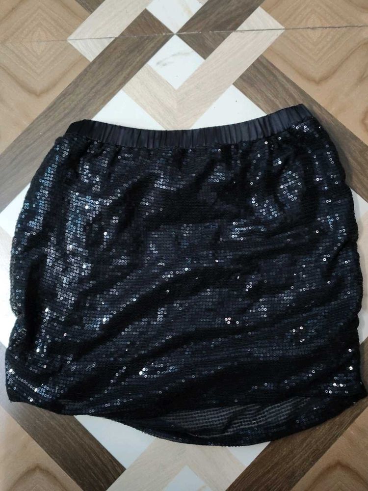Sparkling Black Sequin Mini Skirt