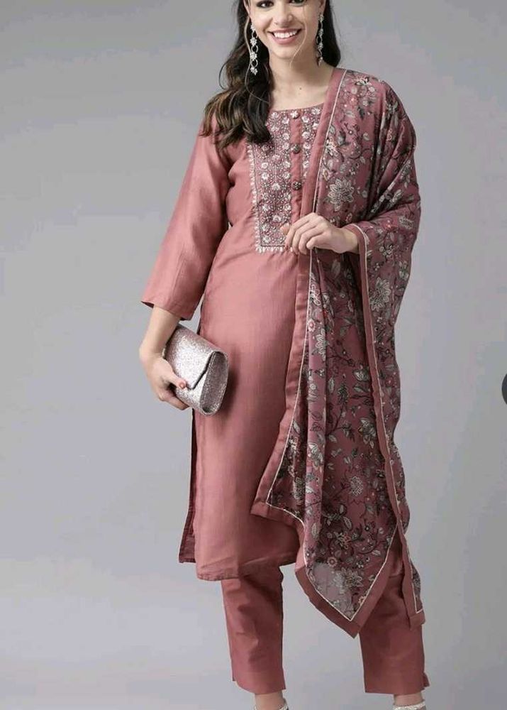 ISHIN Elegant Mauve Kurta Set with Dupatta