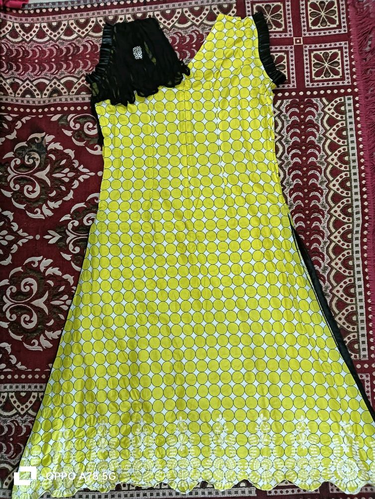 Fashionable Kurti In Good Condition 👍