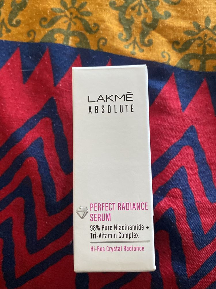 Lakme Absolute Perfect Radiance Serum