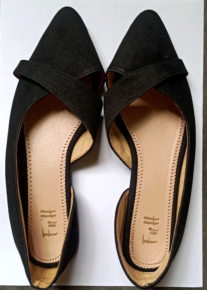 Black Flat Pump shoe