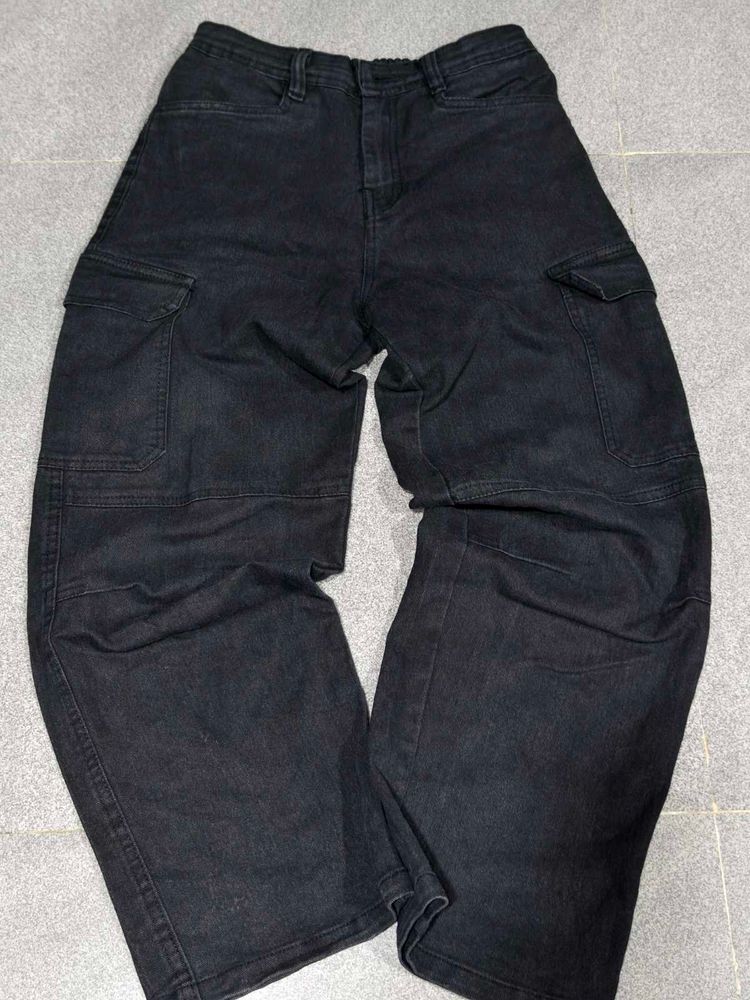 Black Cargo Pants