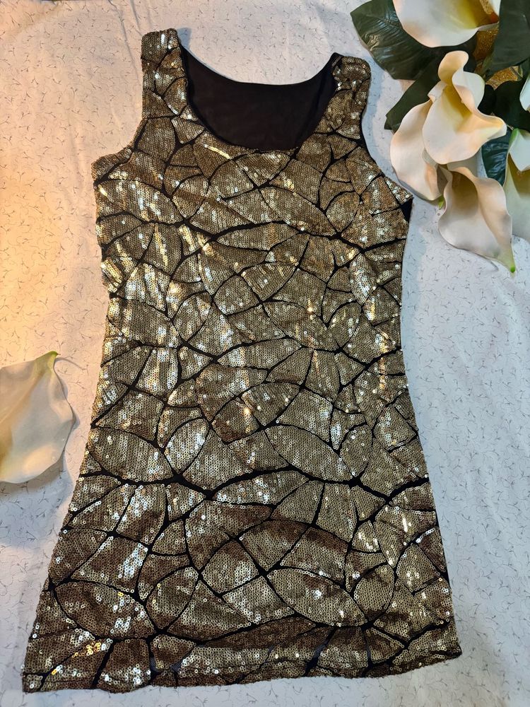 Gold Sequin Stretchable Top
