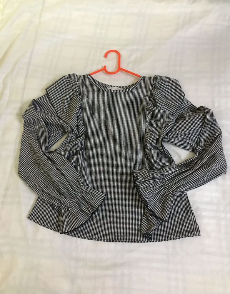 Pull&amp;bear Checkered Ruffle Sleeve Top Size M