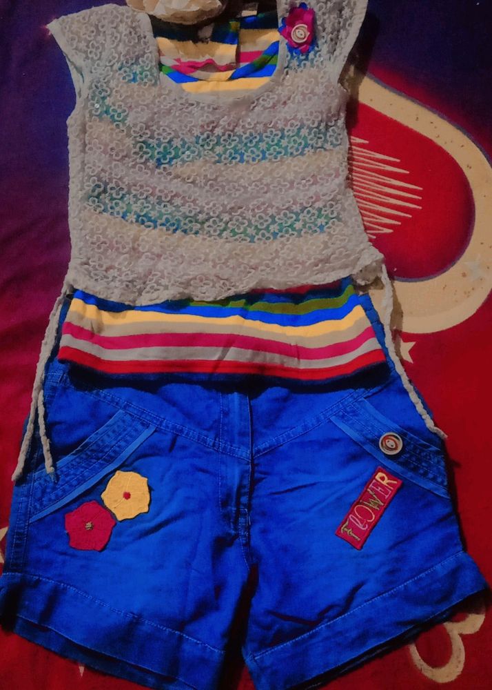 Girl Wear Divider One Short  With Two Top