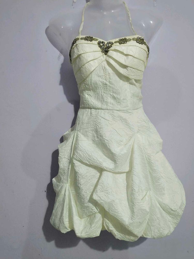 WHITE RUCHED SWEETHEART MINI DRESS