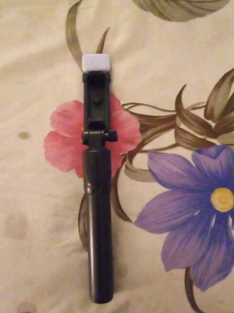 Extendable Selfie Stick