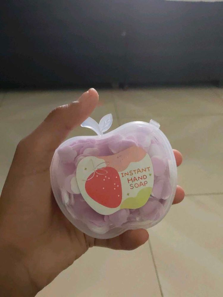 Apple Instant Hand Soap
