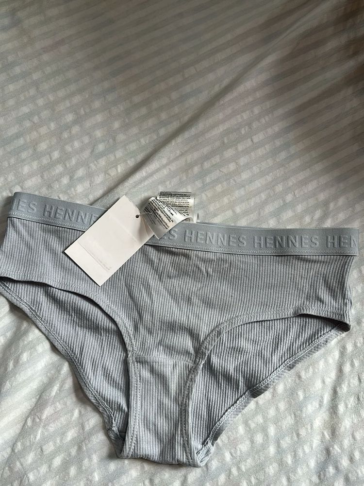 Hennes Briefs