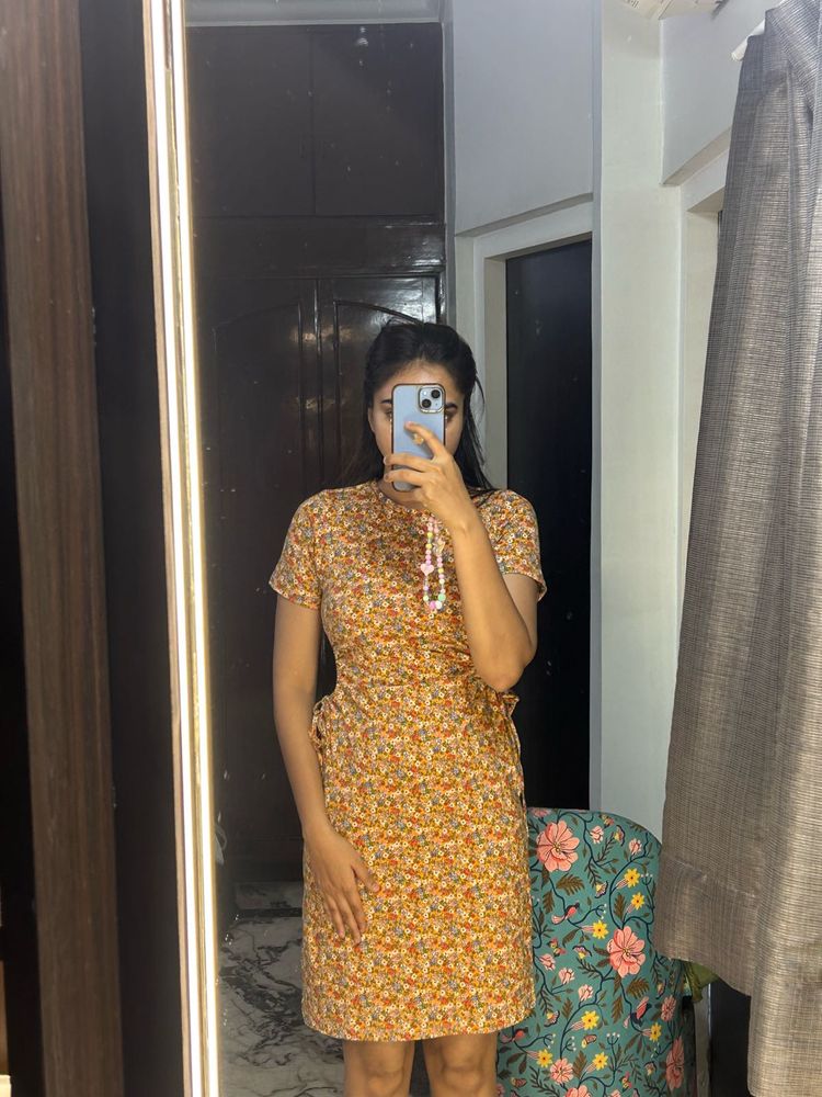 Floral side cutout dress
