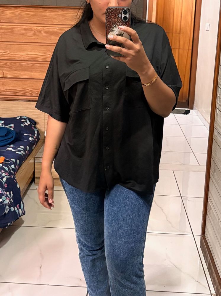 Black over size shirt