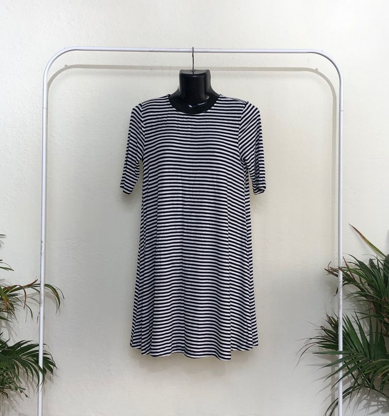 Old Navy Imported Black&amp;White Dress(Women’s)
