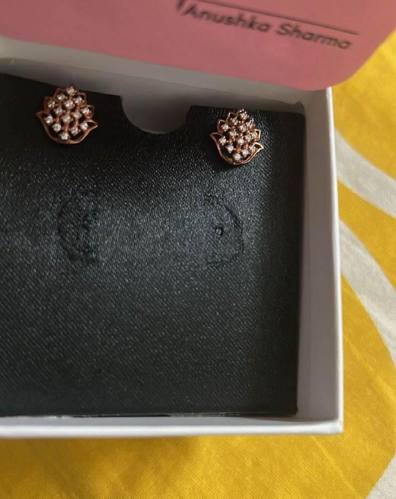 GIVA Stud Earrings - 925 Hallmarked