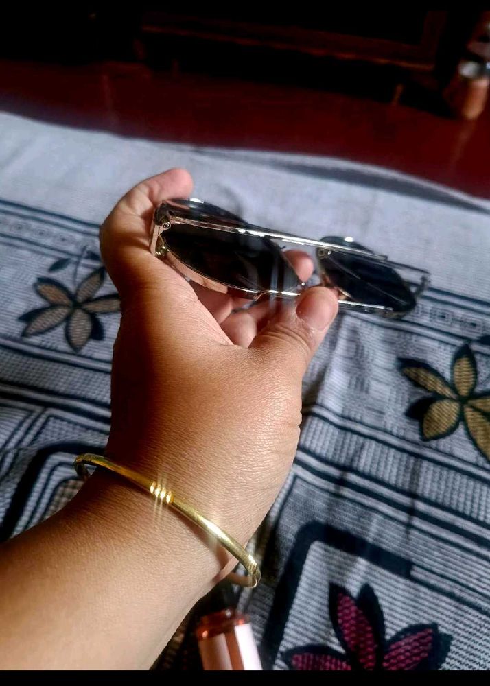 Stylish Aviator Sunglasses