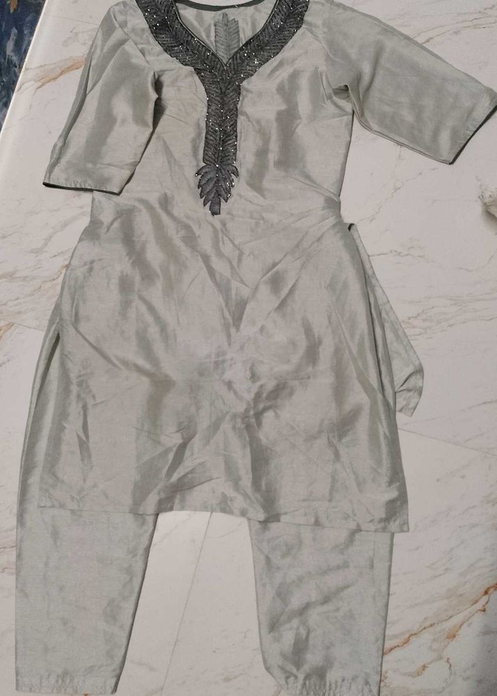 Elegant Silver Beaded Salwar Kameez