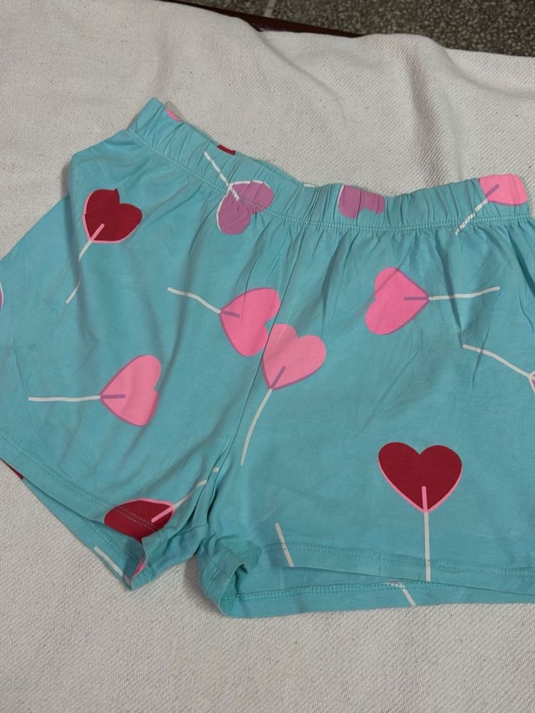 Cute Heart Print Shorts