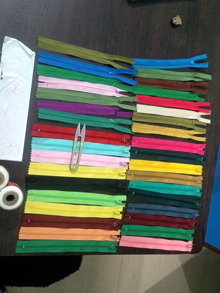 Small Zip