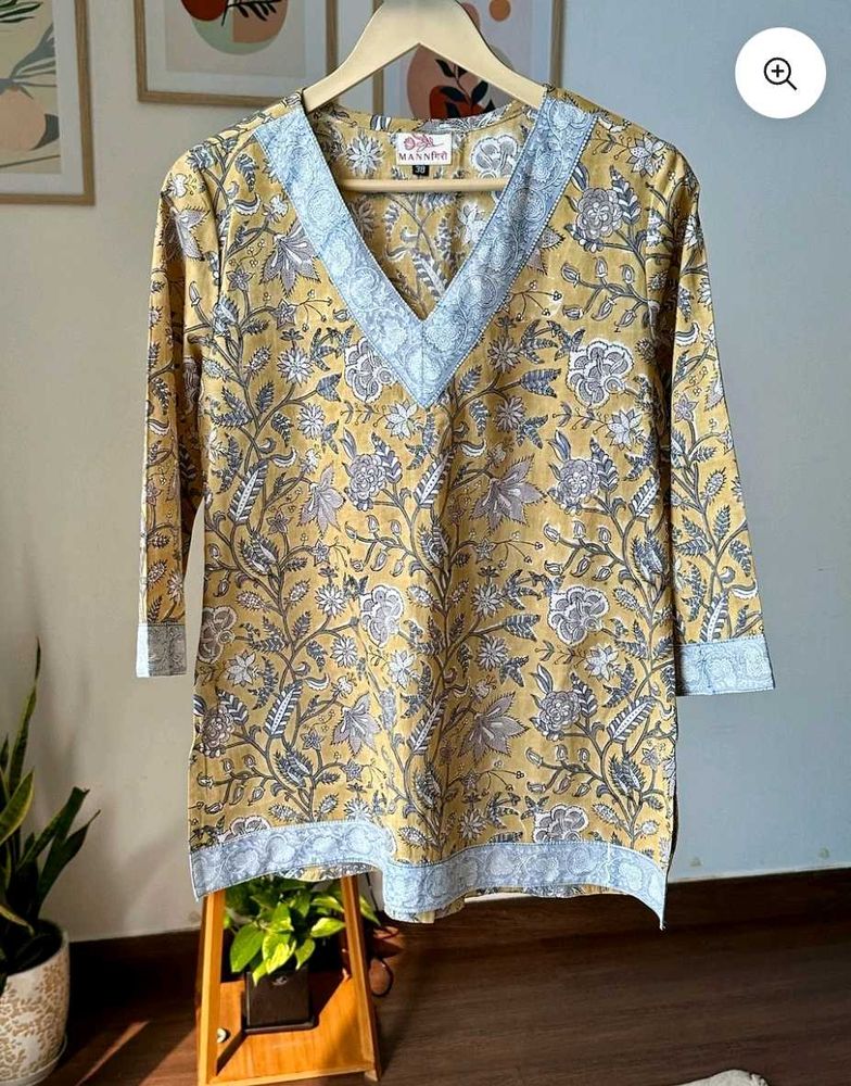 Floral Print Tunic Top 🌼( XS) Size