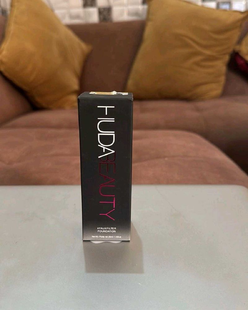 Huda Beauty #FauxFilter Foundation