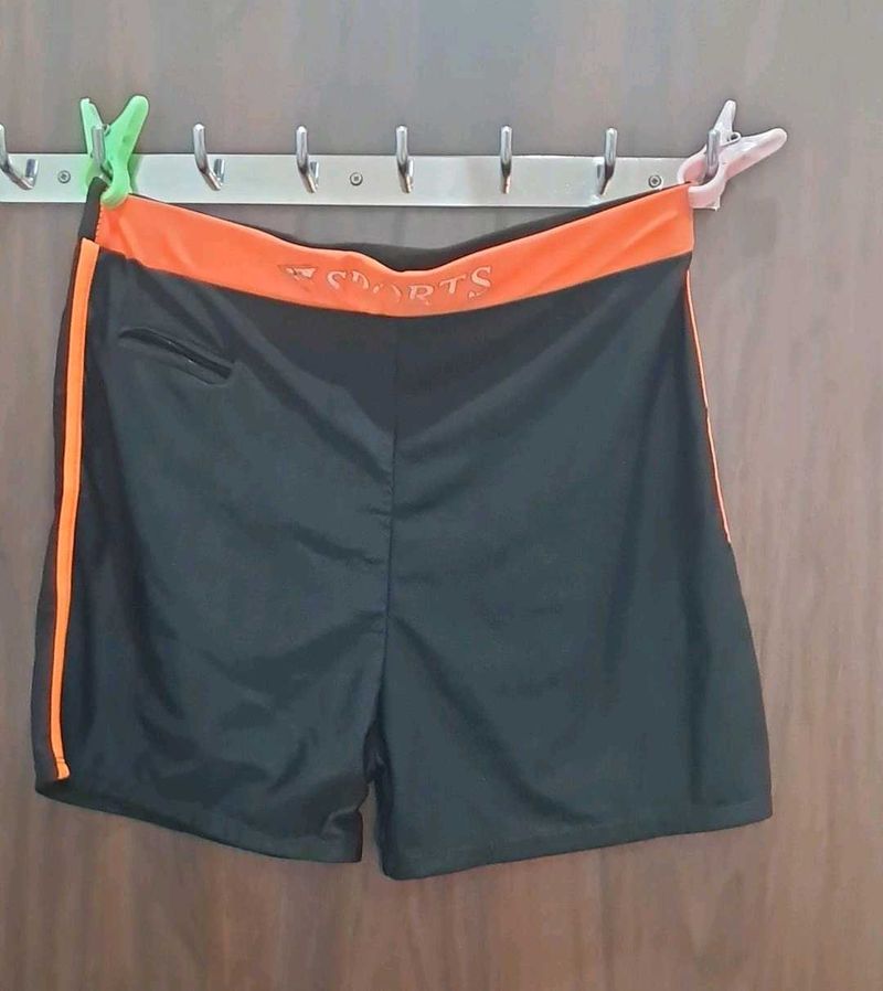 Sports Shorts good condition