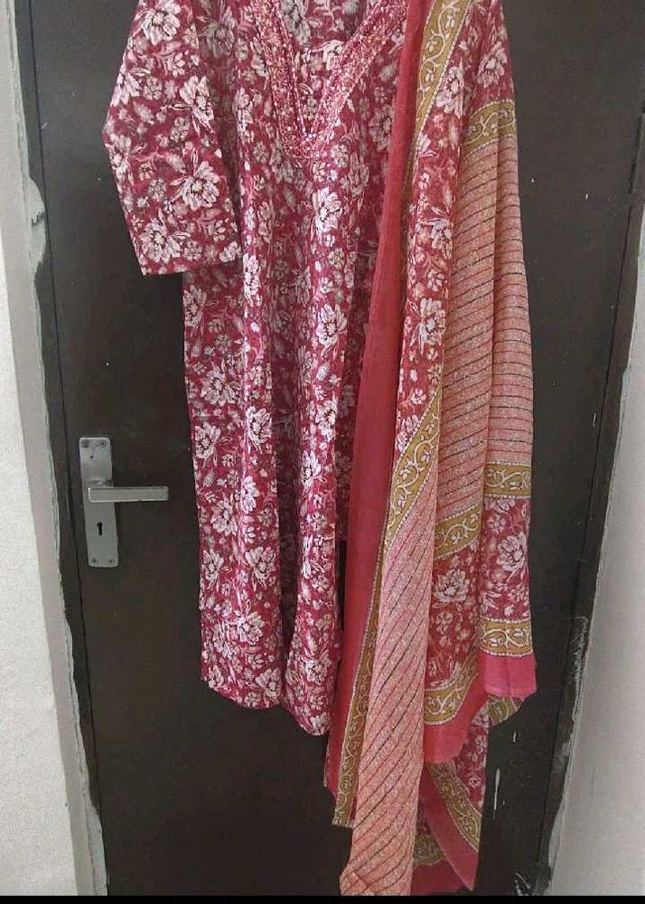 New Cotton Three Pcs Suit With Big Dupatta