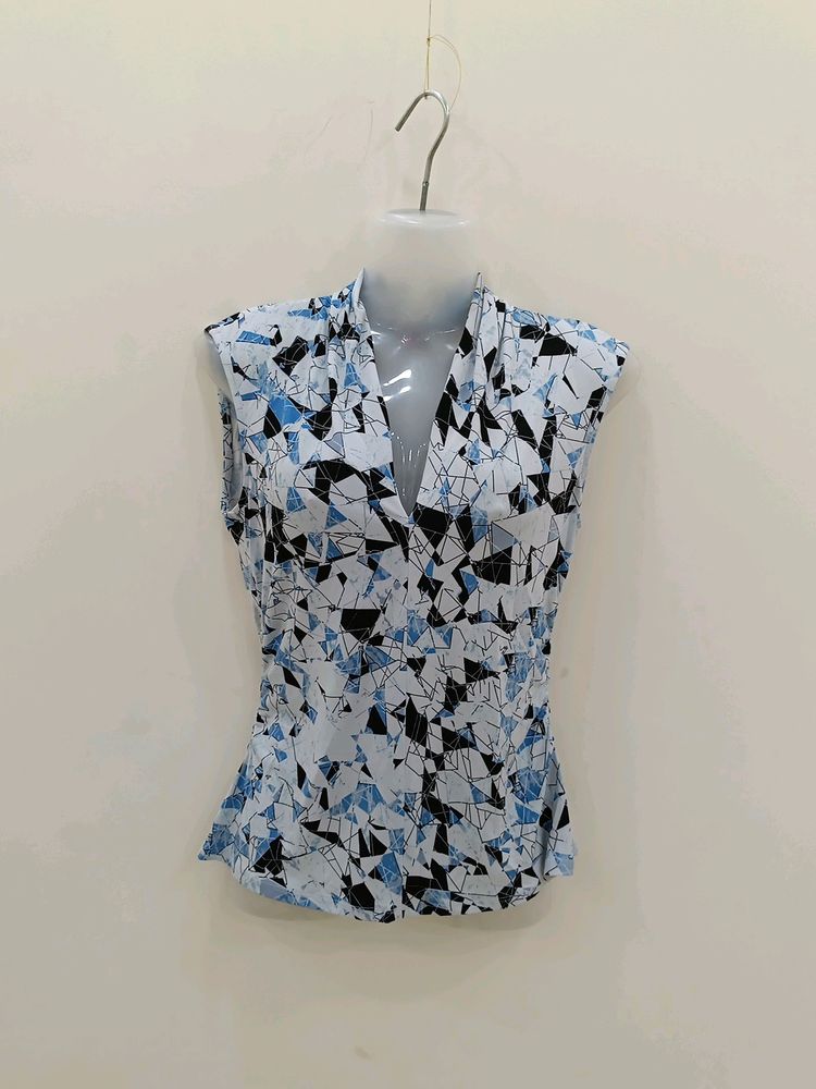 S Size SlimFit Top For Girls Sleeveless