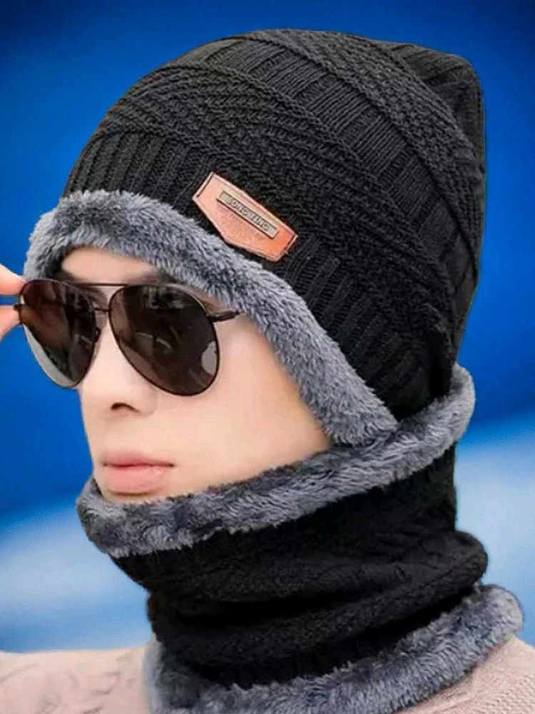 Black Winter Hat &amp; Scarf Set