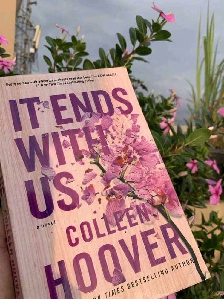 It Ends With Us - Colleen Hoover