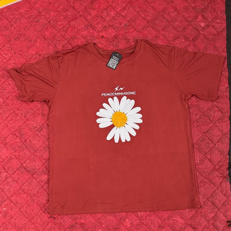 PEACEMINUSONE Daisy Graphic Tee