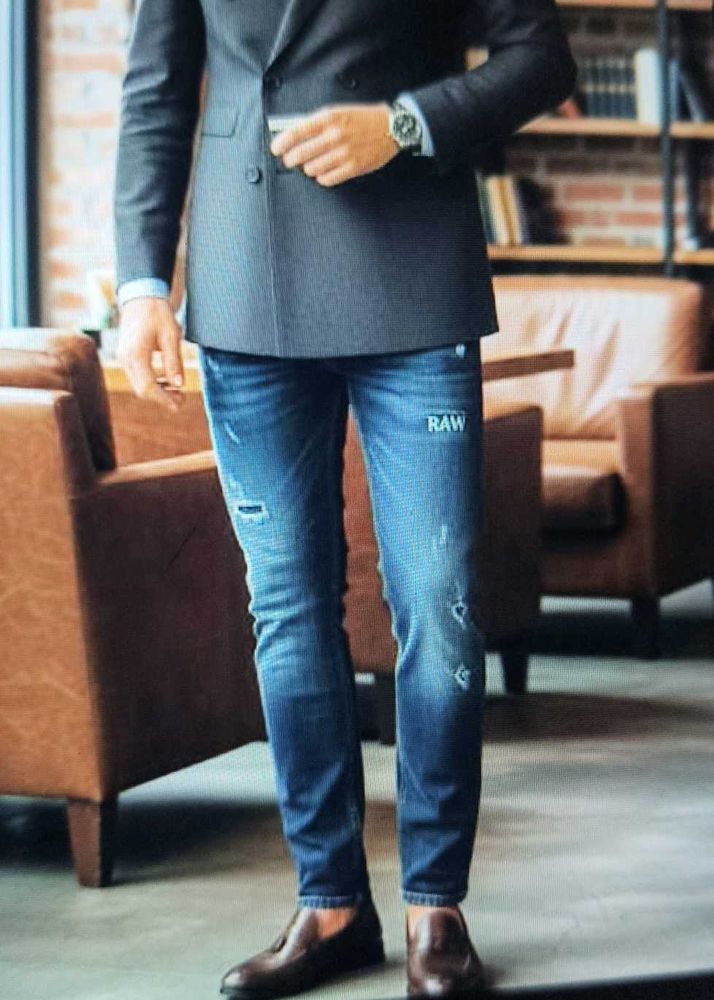Distressed Dark Wash Denim Jeans