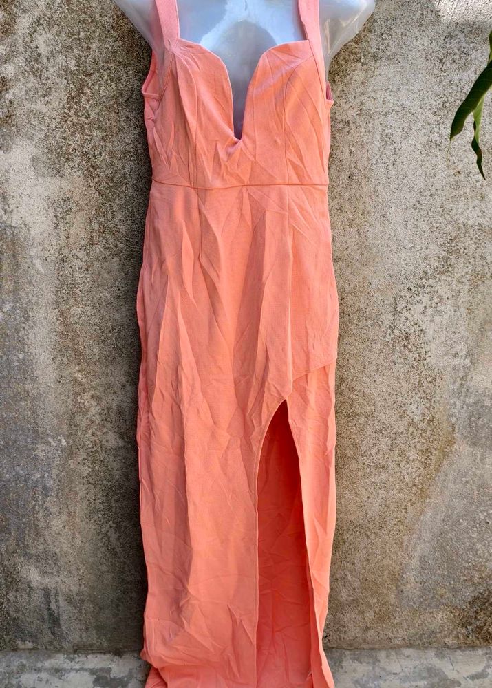 I. GORGEOUS LONG PARTY GOWN