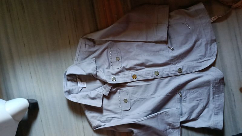 New Gray Colour Beautiful Blazer