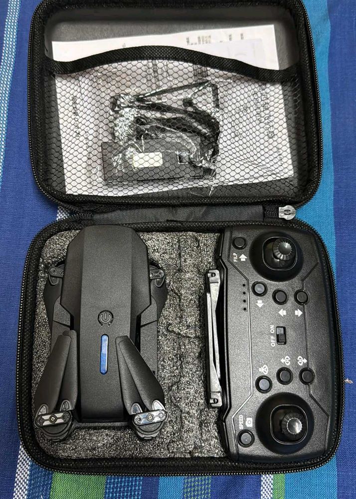 1 drone1 remote Model: E88 ProAdvanced functions O