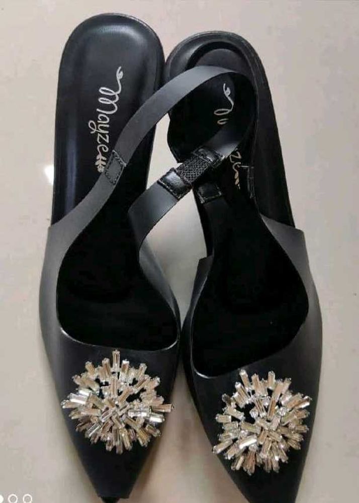 Cinderella Heeled Black - Size 7