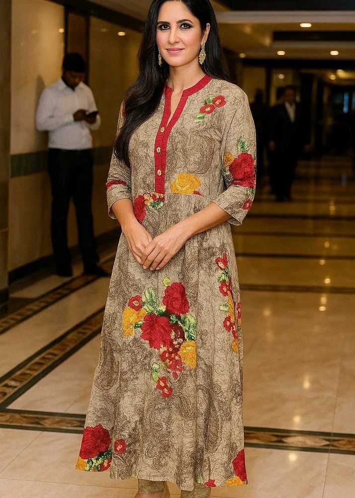 Elegant Beige Floral Printed Kurti 🌸