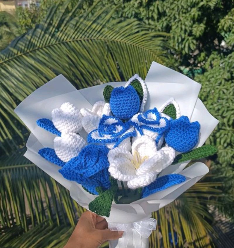 Crochet Blue 💙 Bouqt 💙✨