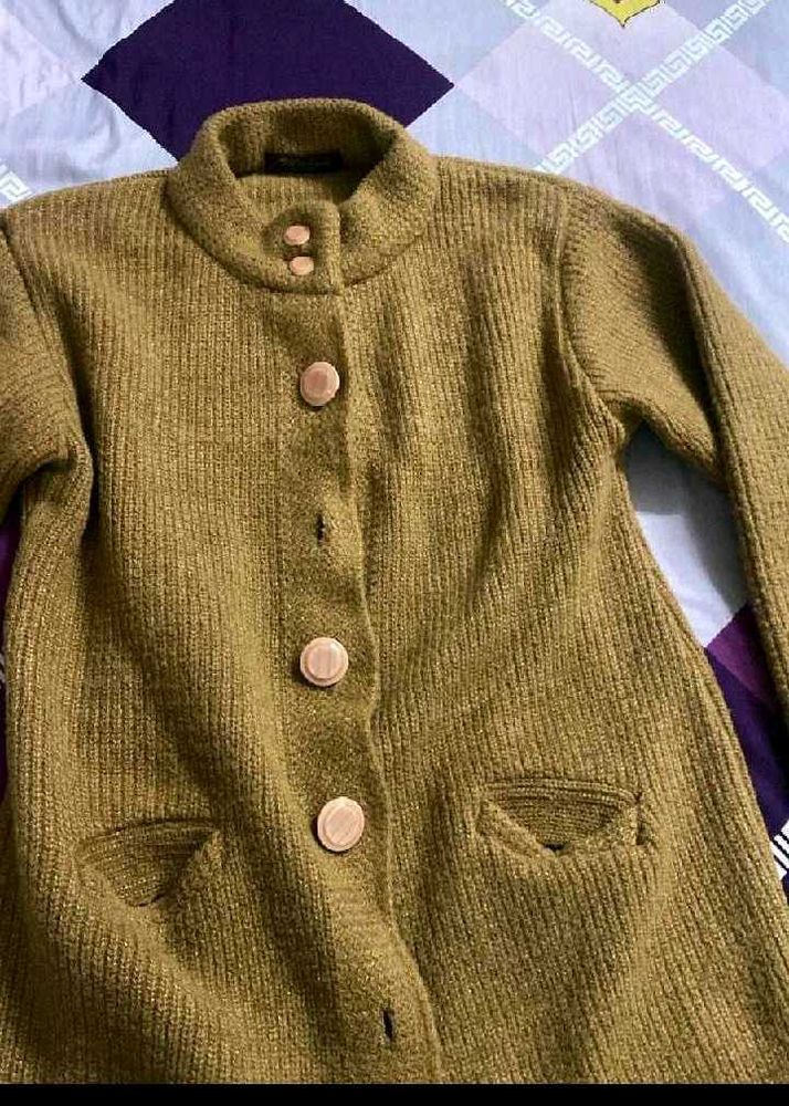 Elegant Olive Green Knit Coat