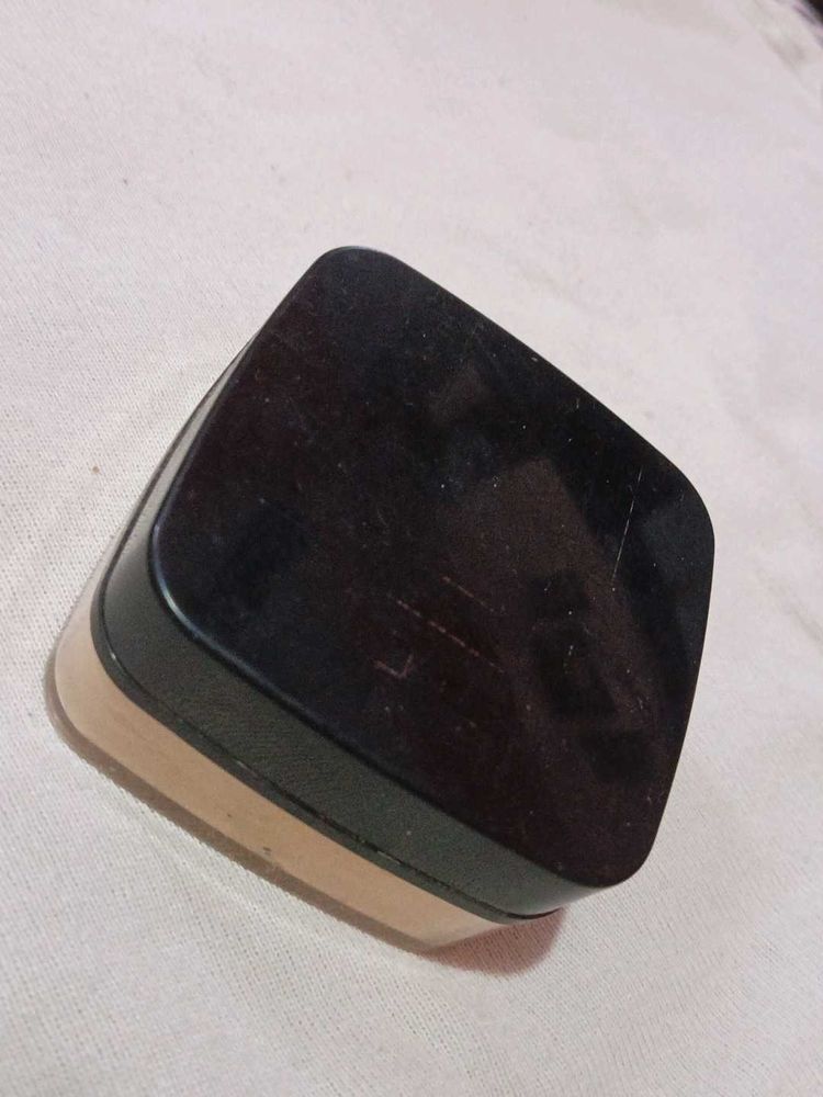 Insight Cosmetics Shade Is Honey Powder