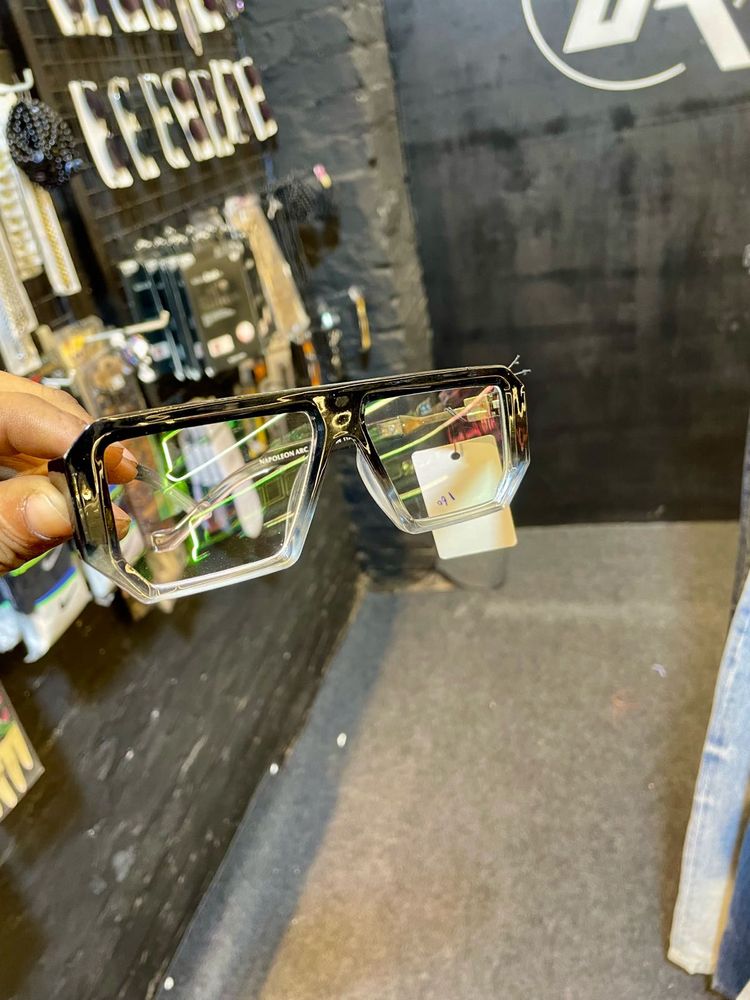 Square Frame Fashion Glasses