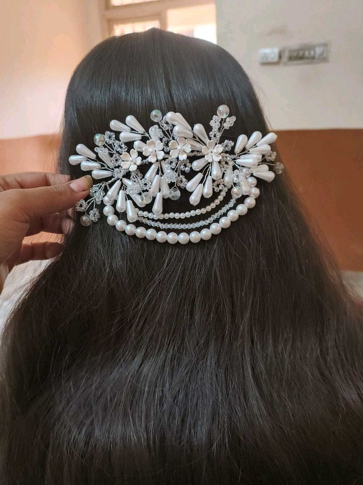 Elegant Pearl &amp; Crystal Hair Clip