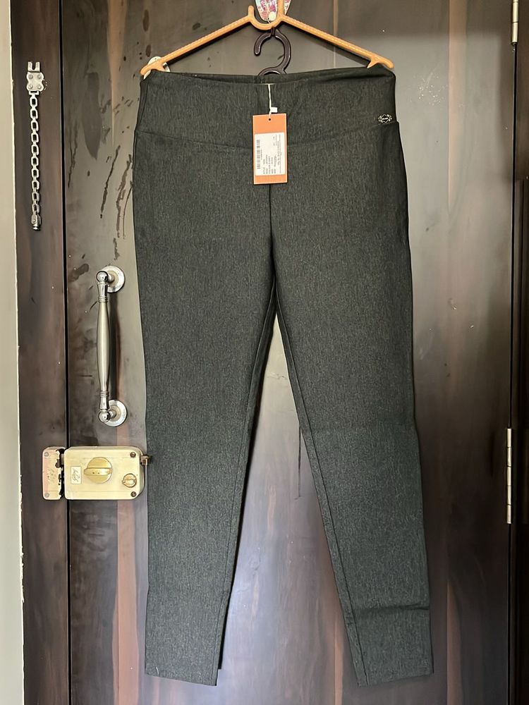 New Formal Trousers / Jegging