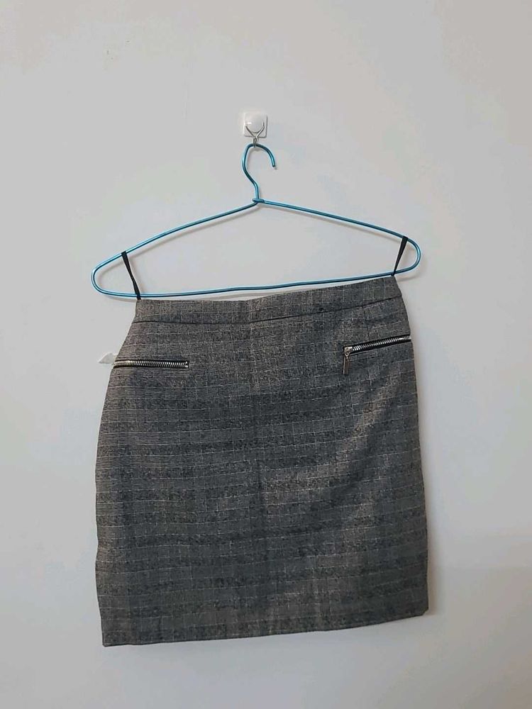 Gray Mini Skirt with Zipper Detail
