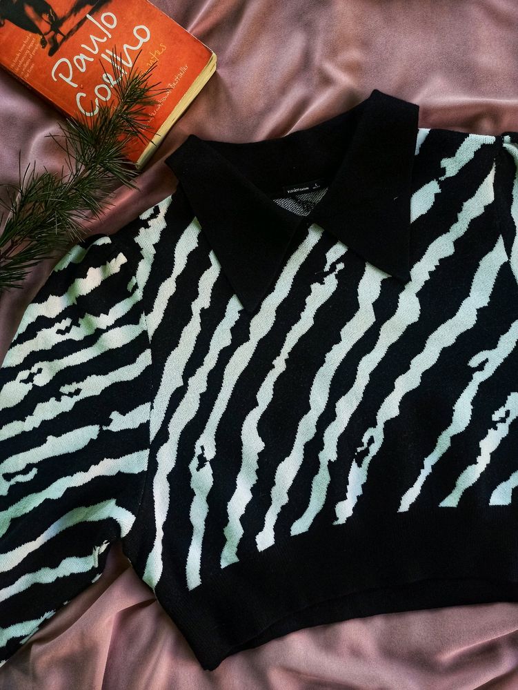 Classic Black &amp; White Crop Top